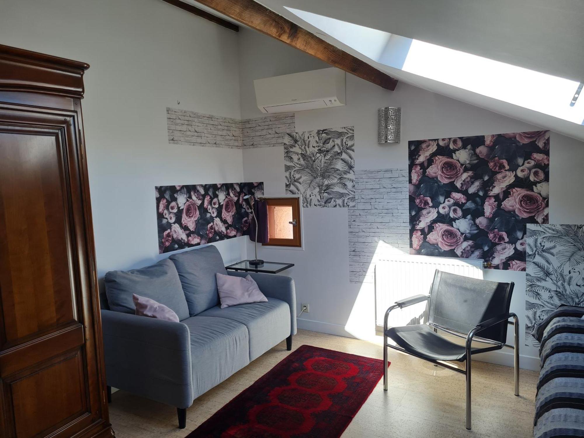Espace Beleverte Bussiere 1 Tamaris Appartement Meuble De 2 Chambres Oullins Ngoại thất bức ảnh