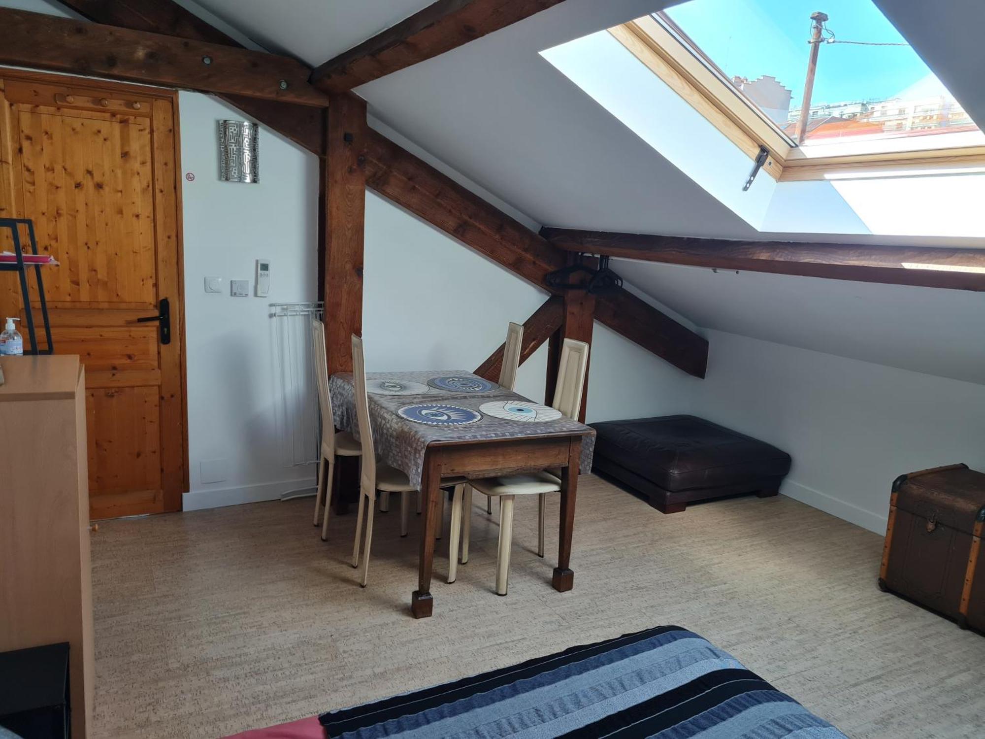 Espace Beleverte Bussiere 1 Tamaris Appartement Meuble De 2 Chambres Oullins Ngoại thất bức ảnh